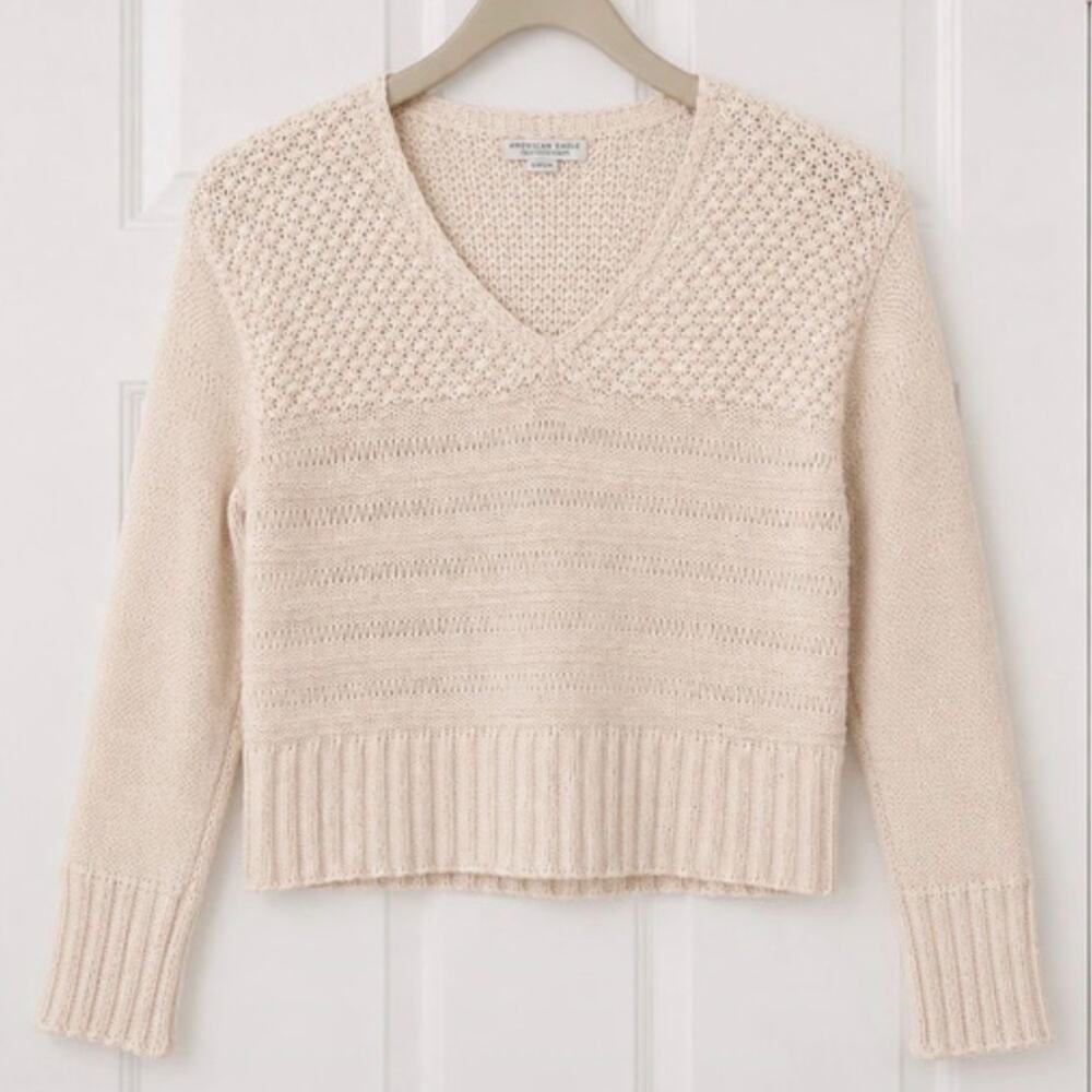 American Eagle Cream Chunky Knit V-Neck Sweater Size XS Cozy Cottagecore